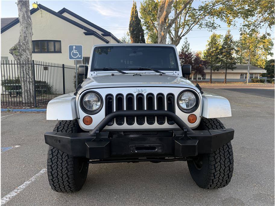 Used 2007 Jeep Wrangler Sahara w/ Dual Top Group AWD/4WD image 2