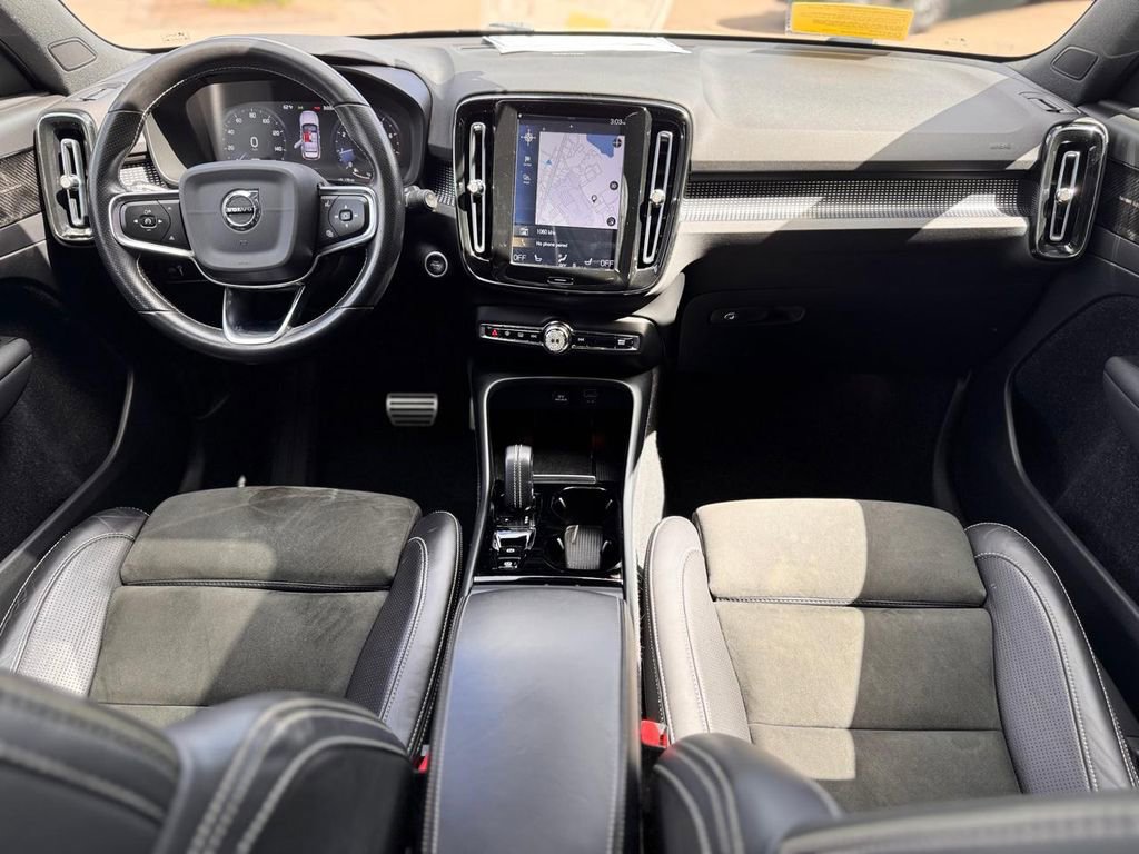 Used 2021 Volvo XC40 T5 R-Design w/ Protection Package Premier AWD/4WD image 19