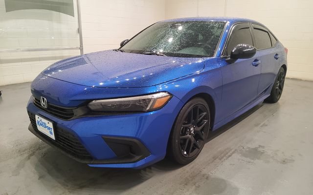 Used 2023 Honda Civic Sport image 4