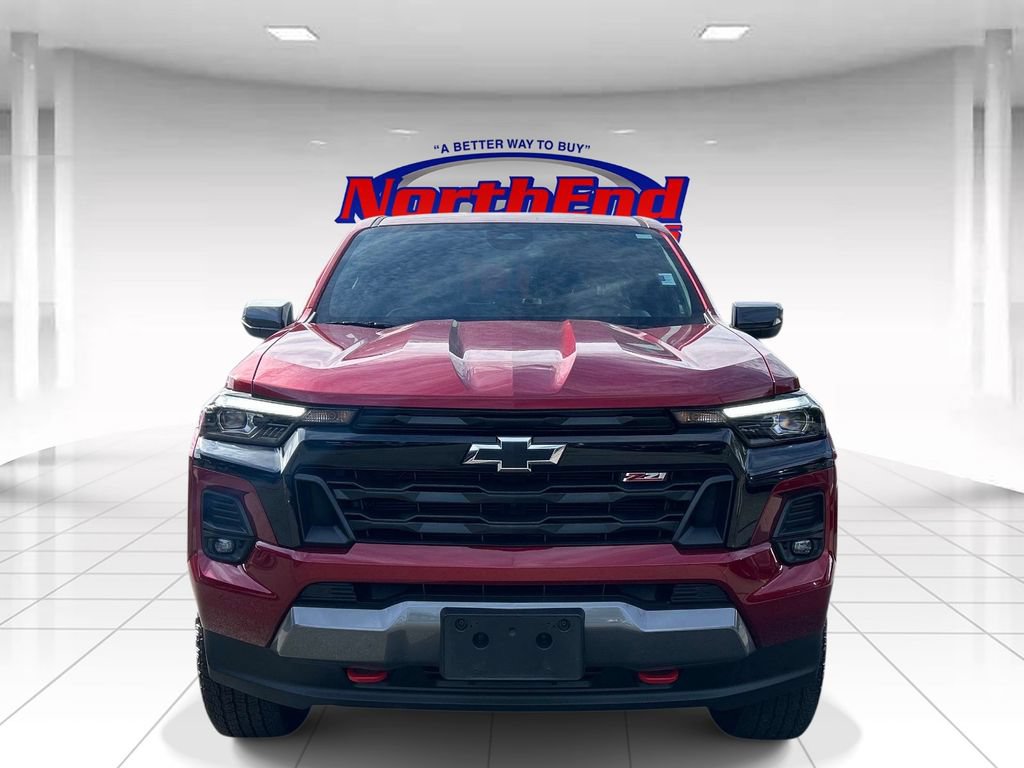 Used 2025 Chevrolet Colorado Z71 AWD/4WD image 8