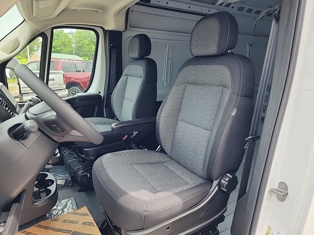 New 2024 RAM ProMaster 3500 w/ Convenience Group image 15