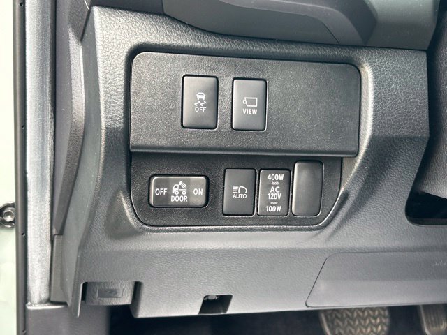 Used 2022 Toyota Tacoma TRD Sport w/ TRD Premium Sport Package AWD/4WD image 22