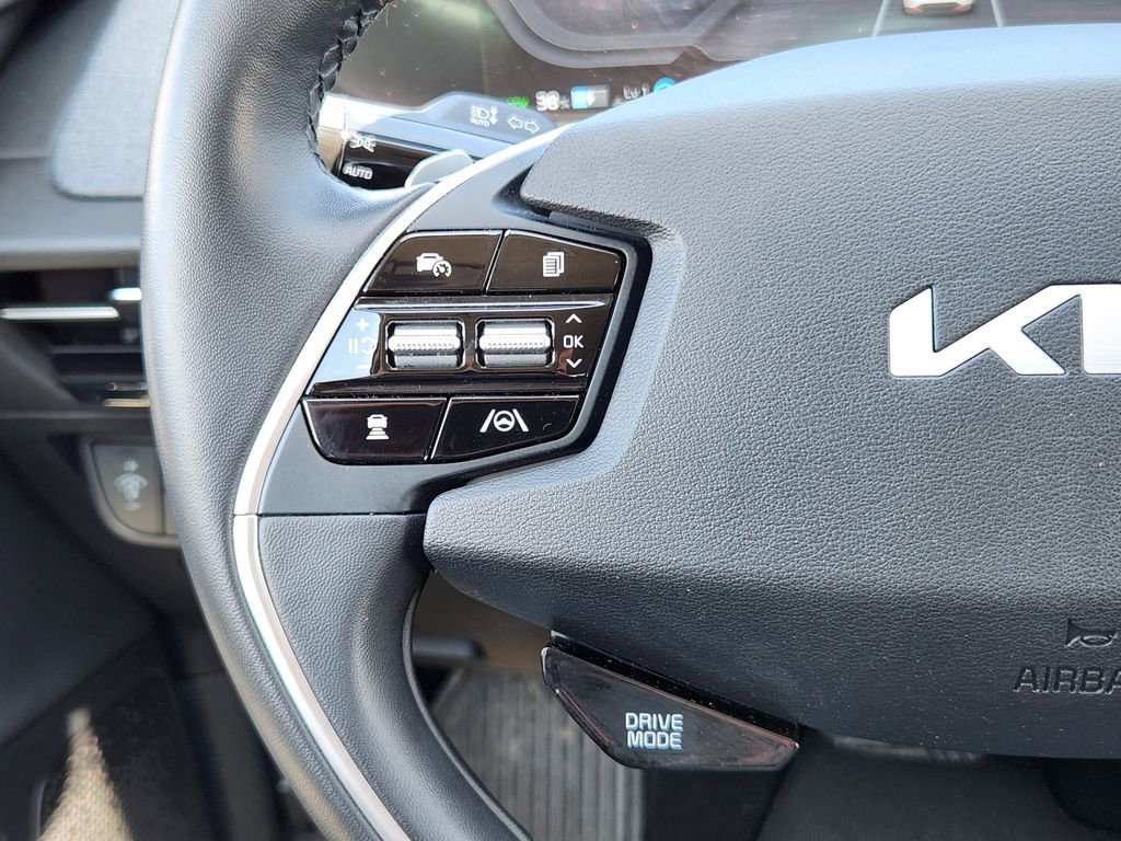 Certified 2024 Kia EV6 Light AWD/4WD image 17