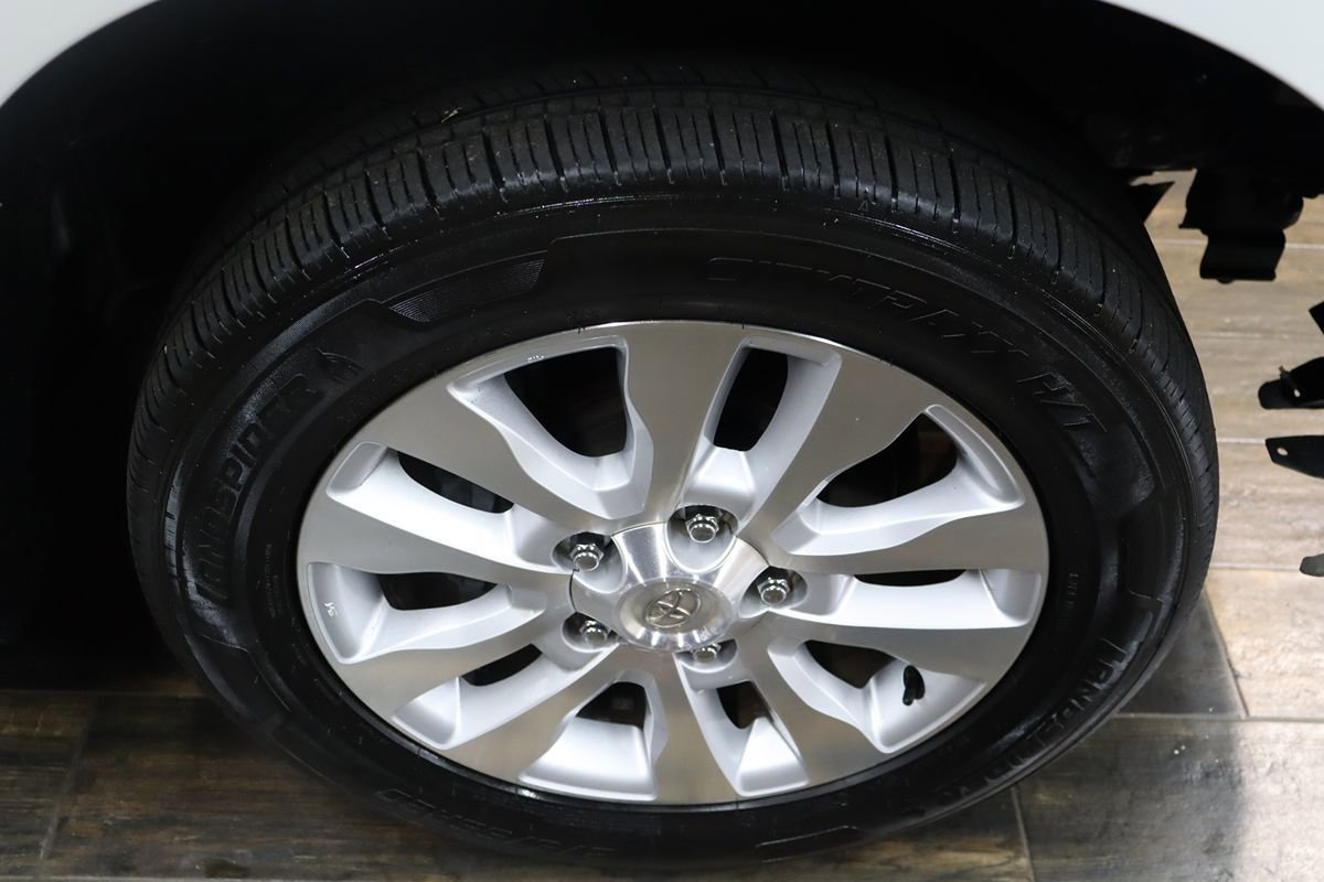 Used 2013 Toyota Sequoia Platinum RWD image 28