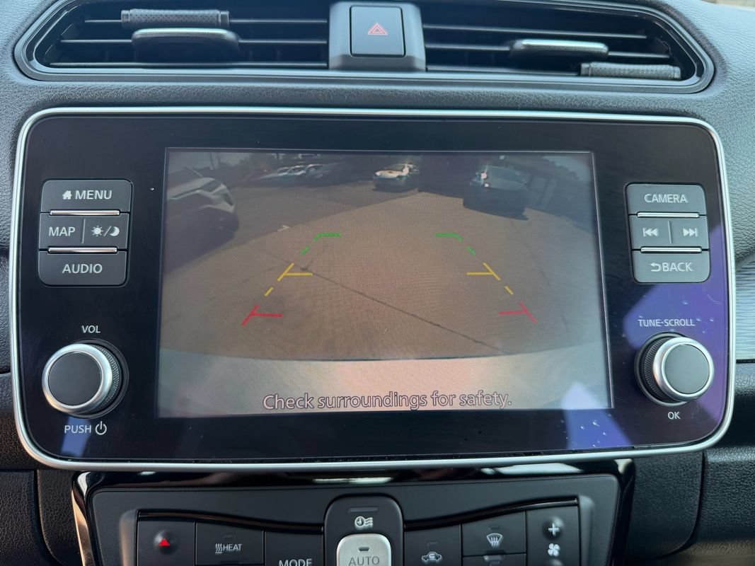Used 2022 Nissan Leaf SV FWD image 41