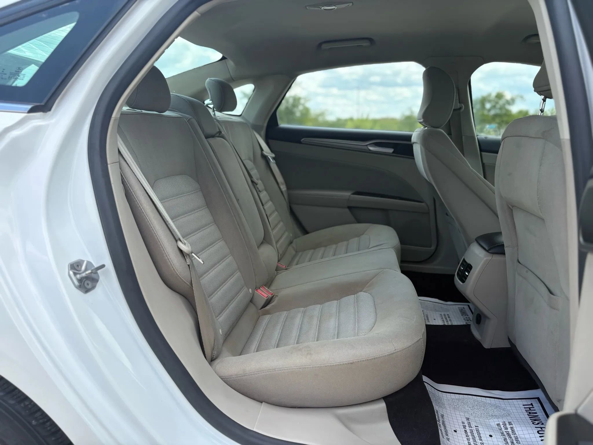 Used 2017 Ford Fusion SE image 12