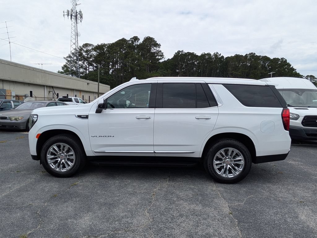 Used 2024 GMC Yukon SLT w/ SLT Luxury Package RWD image 7