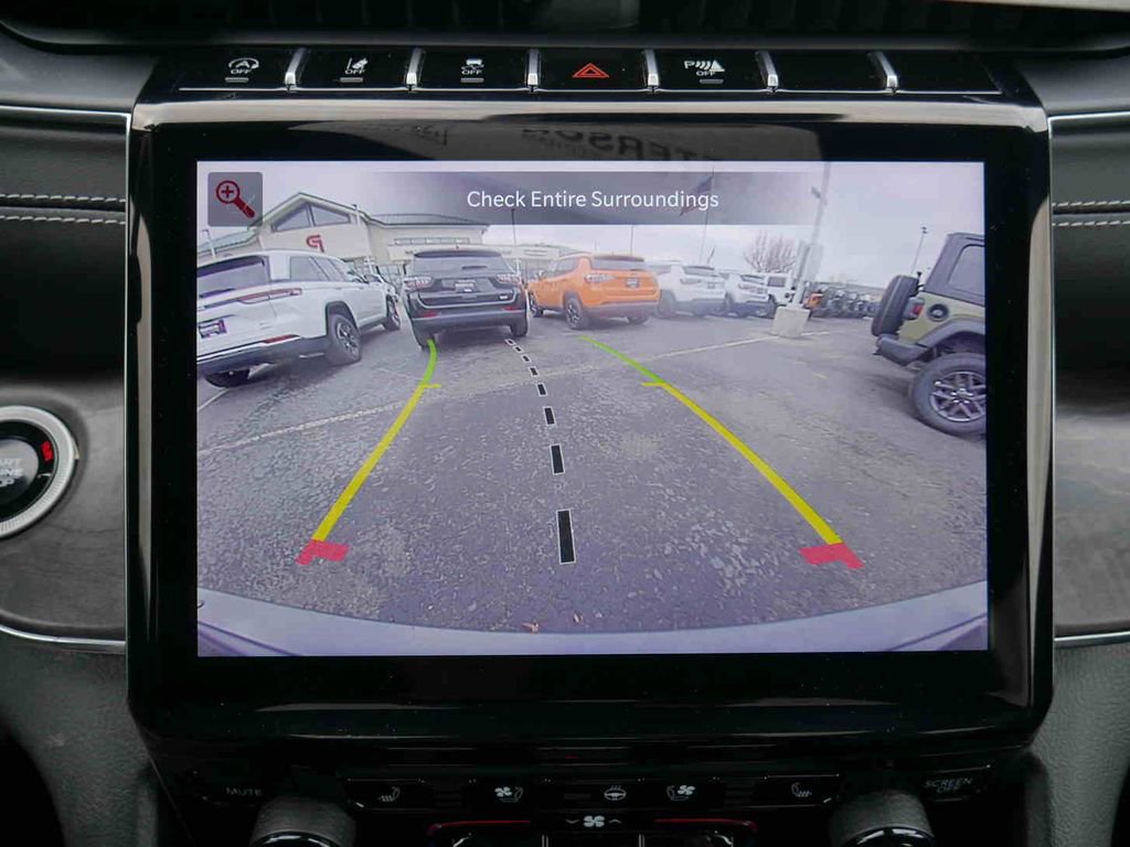 Used 2024 Jeep Grand Cherokee Overland image 33