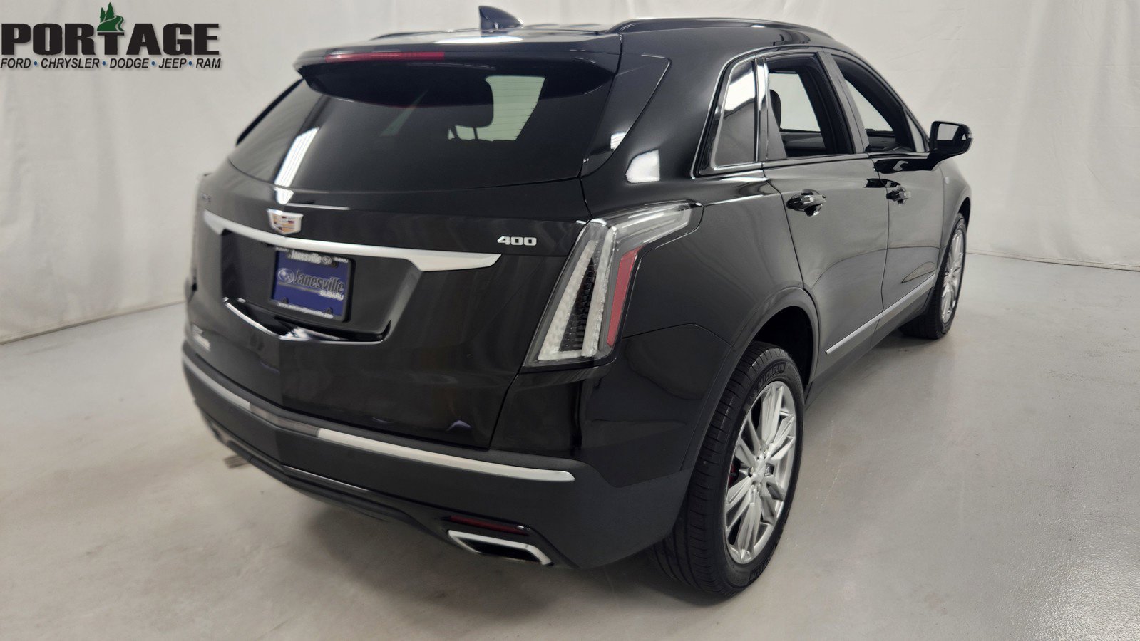 Used 2022 Cadillac XT5 Sportv AWD/4WD image 3
