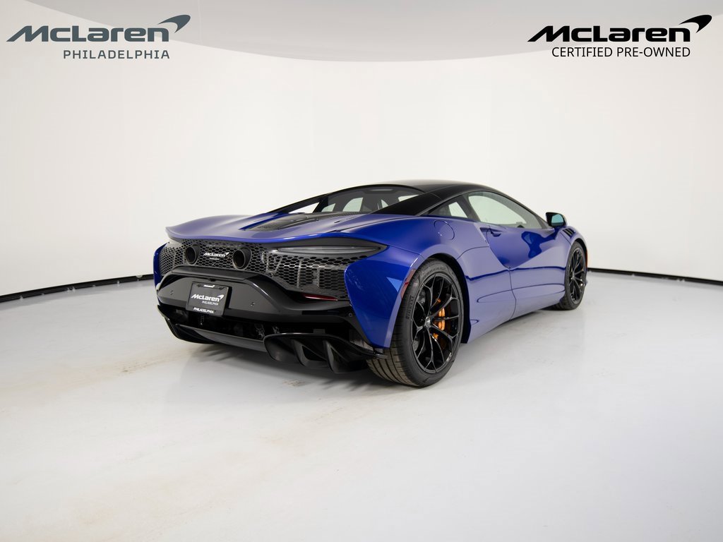 Used 2024 McLaren Artura image 5