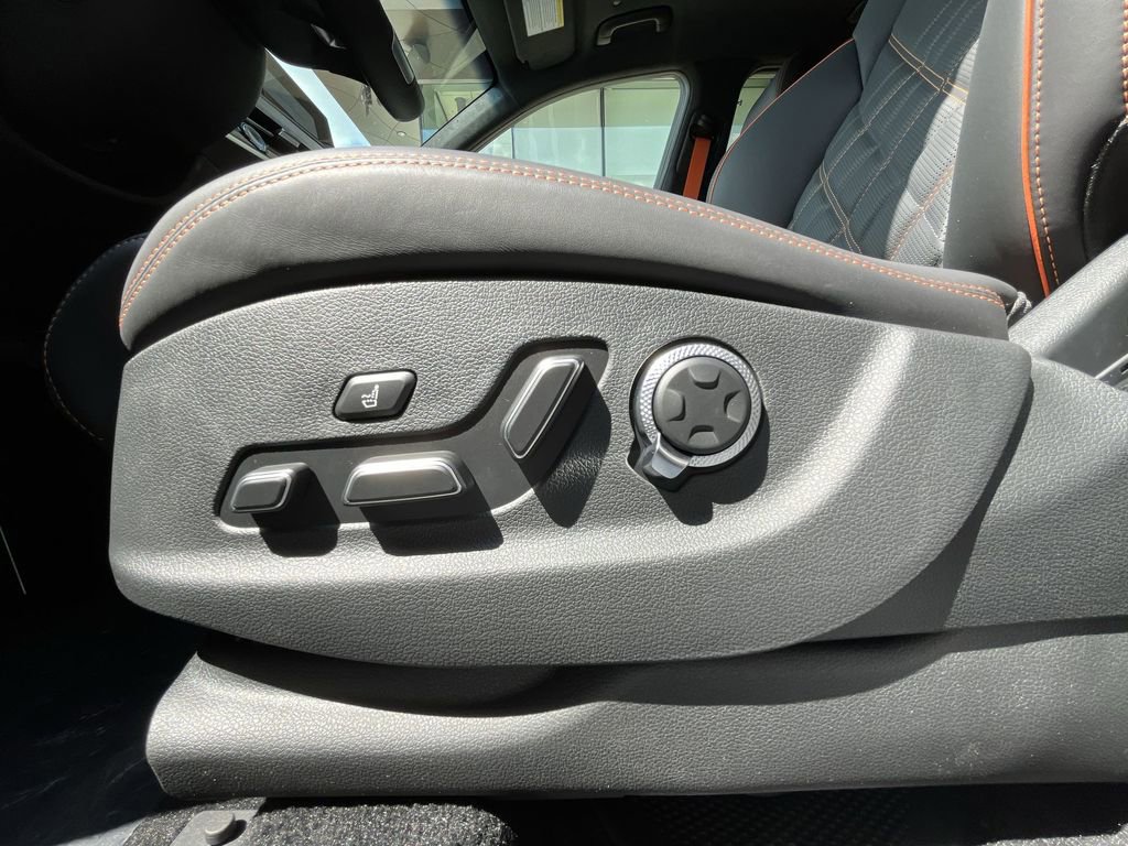 Used 2026 Genesis GV70 3.5T Sport Prestige image 14