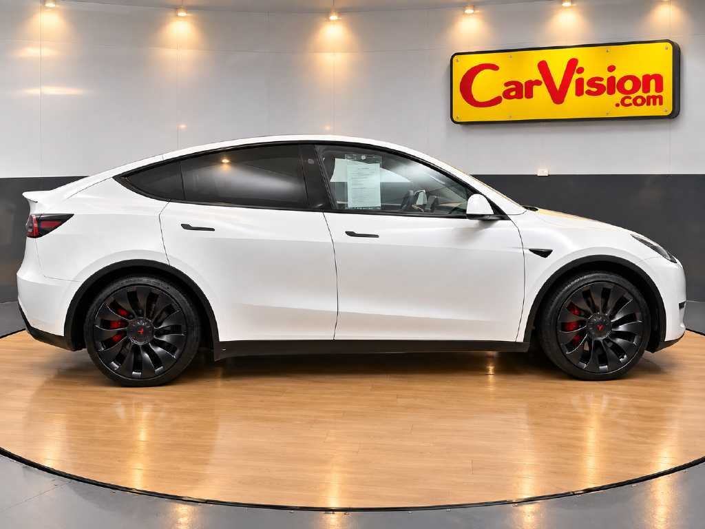 Used 2025 Tesla Model Y Performance AWD/4WD image 3