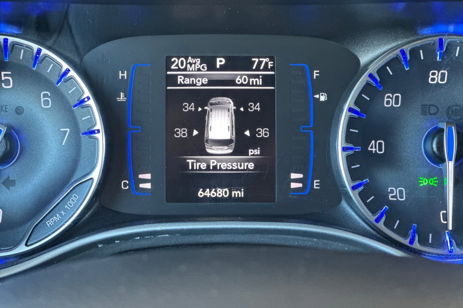 Used 2020 Chrysler Pacifica Touring-L w/ Tire & Wheel Group image 26