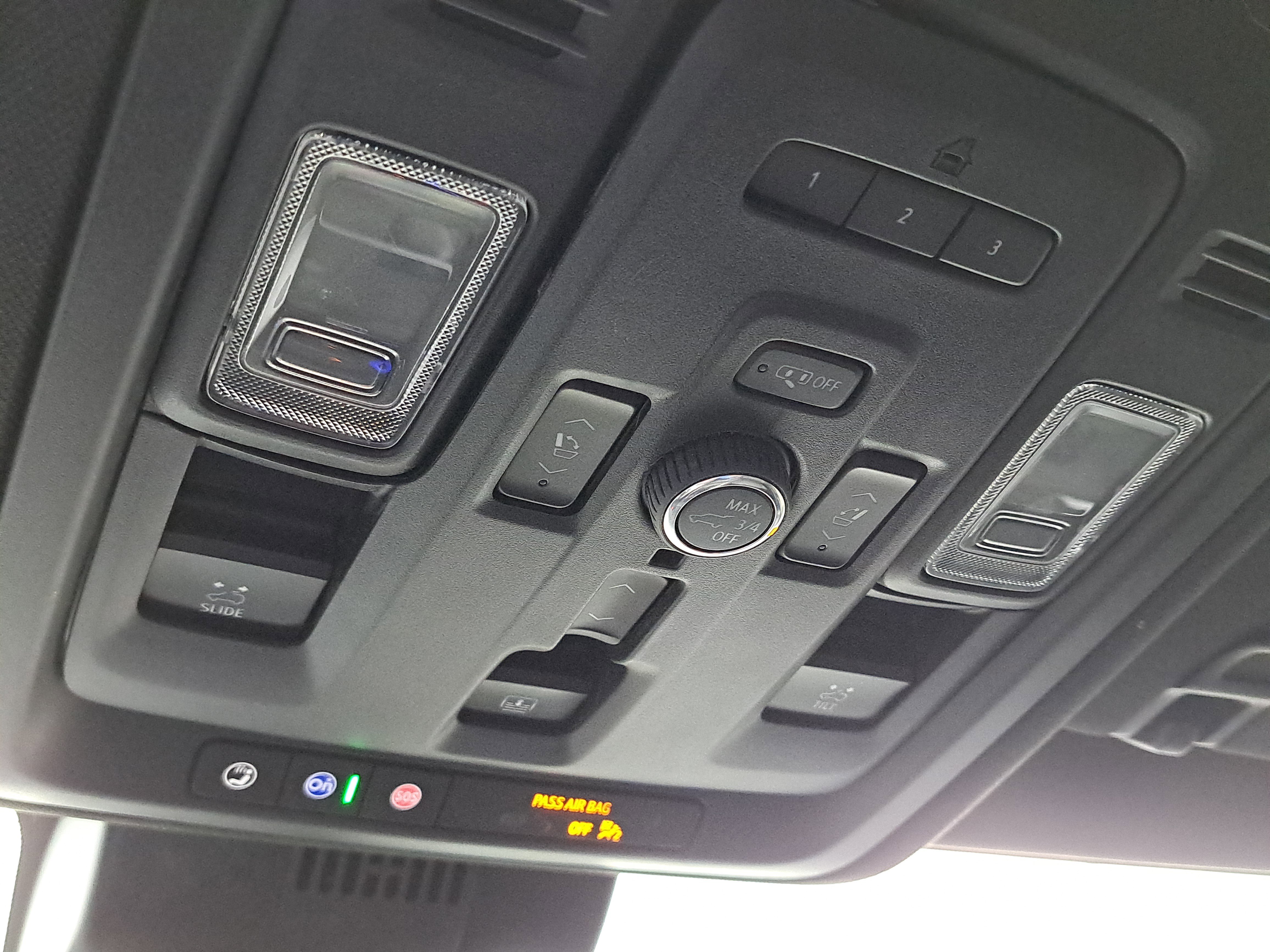 Used 2024 GMC Yukon Denali w/ Advanced Technology Package image 21