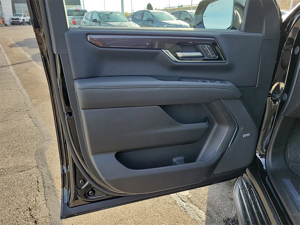 New 2026 GMC Yukon XL Elevation image 19