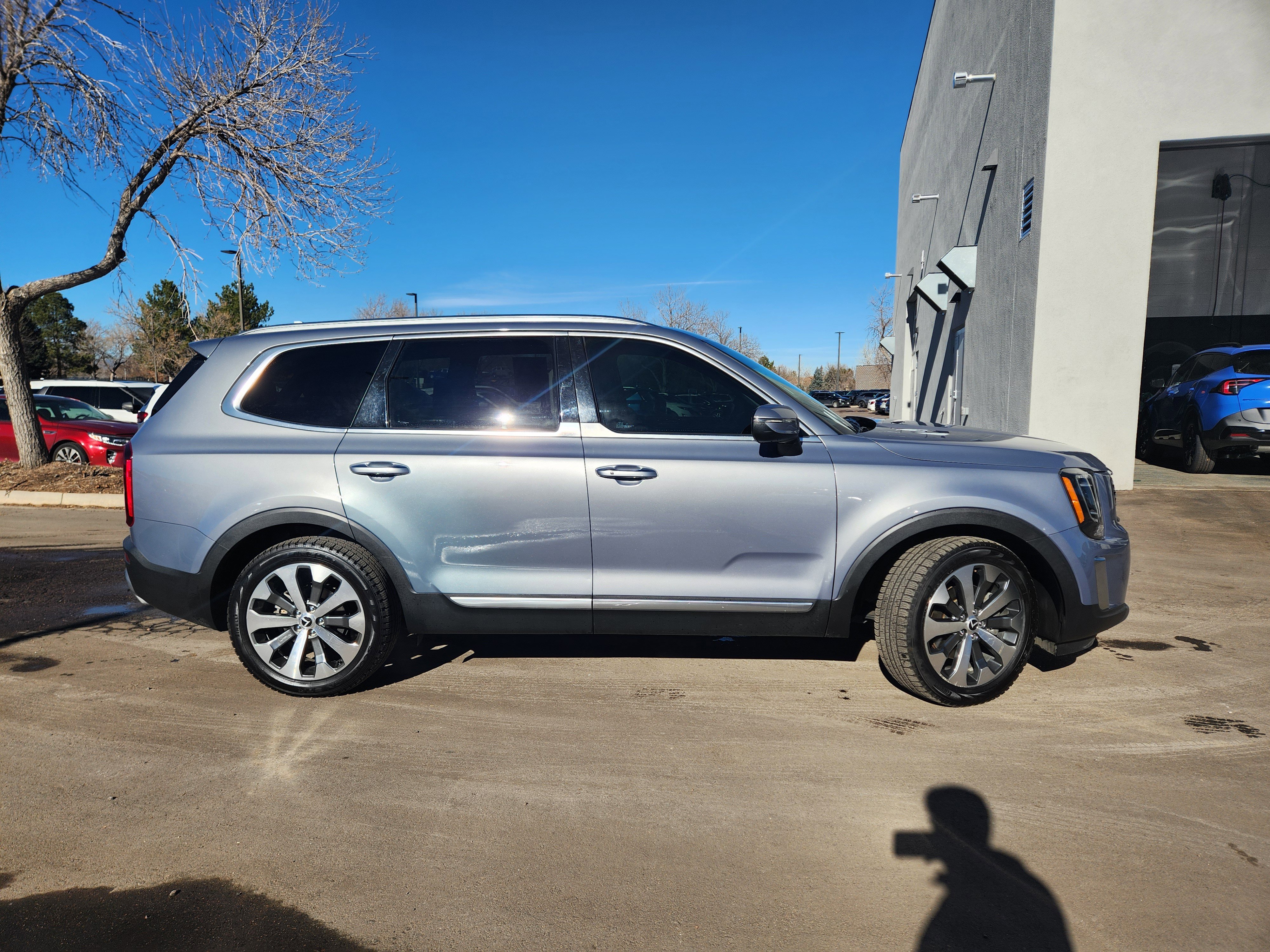 Used 2020 Kia Telluride S image 2