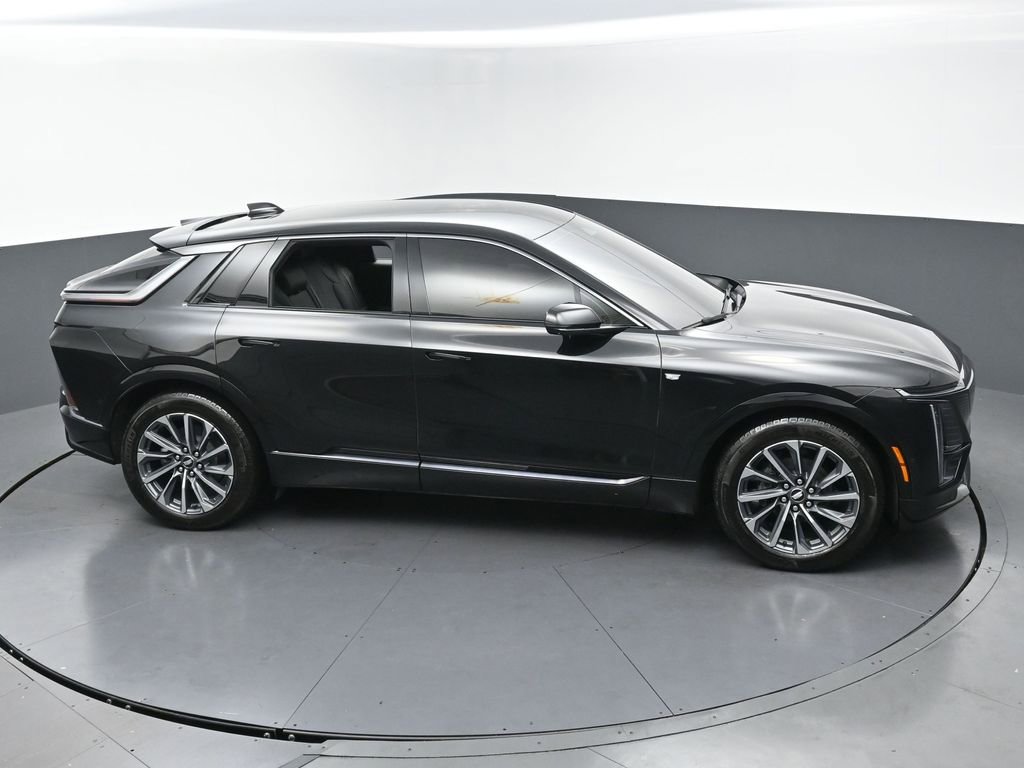 Used 2024 Cadillac Lyriq Sport RWD image 44