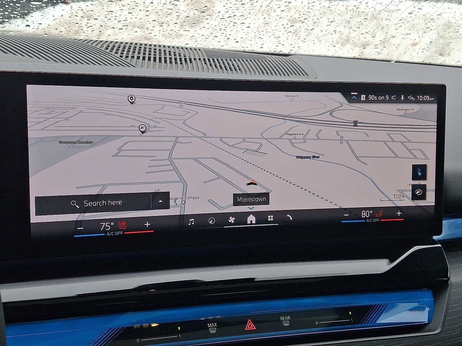 Used 2025 BMW i5 xDrive40 w/ Premium Package image 17