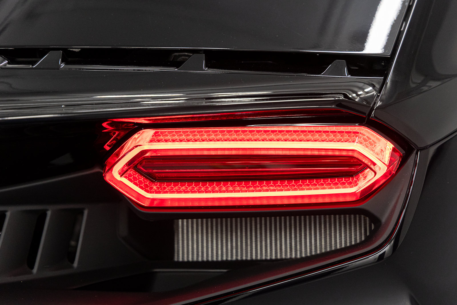 Used 2026 Lamborghini Temerario AWD/4WD image 23