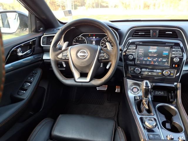 Used 2023 Nissan Maxima SR w/ Sport Mat Group image 12