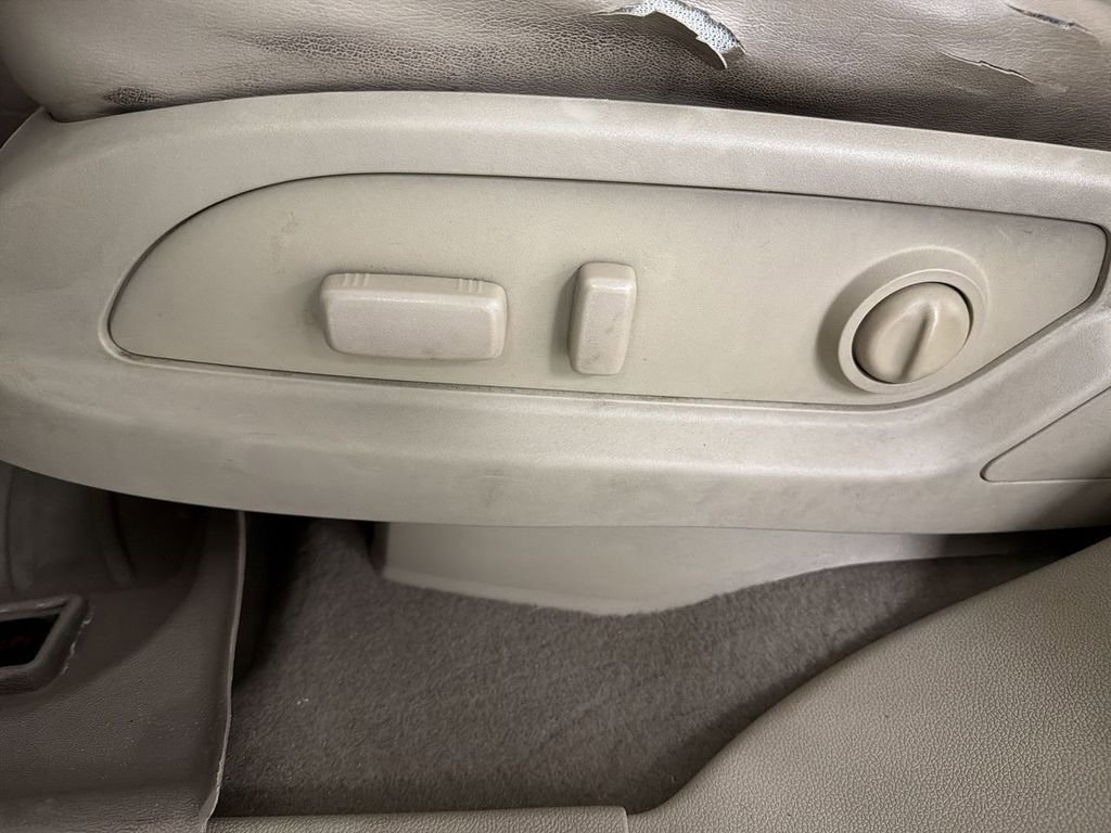 Used 2011 Buick Enclave CXL w/ Trailering Provision Package image 12