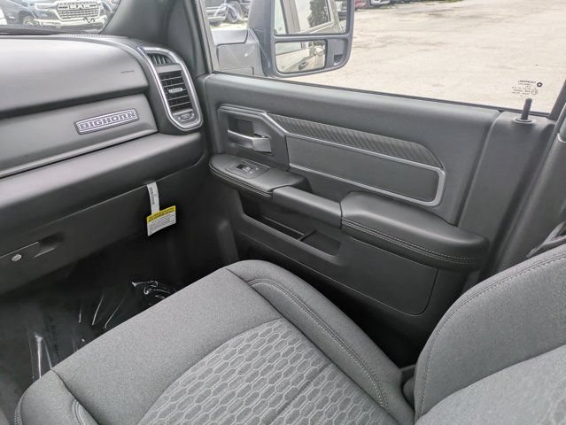 New 2026 RAM 3500 Big Horn AWD/4WD image 17