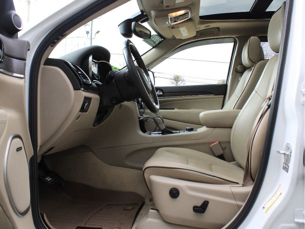 Certified 2021 Jeep Grand Cherokee Overland image 11