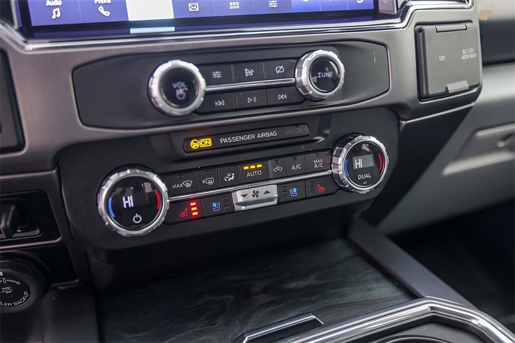 Used 2022 Ford F350 Limited image 31