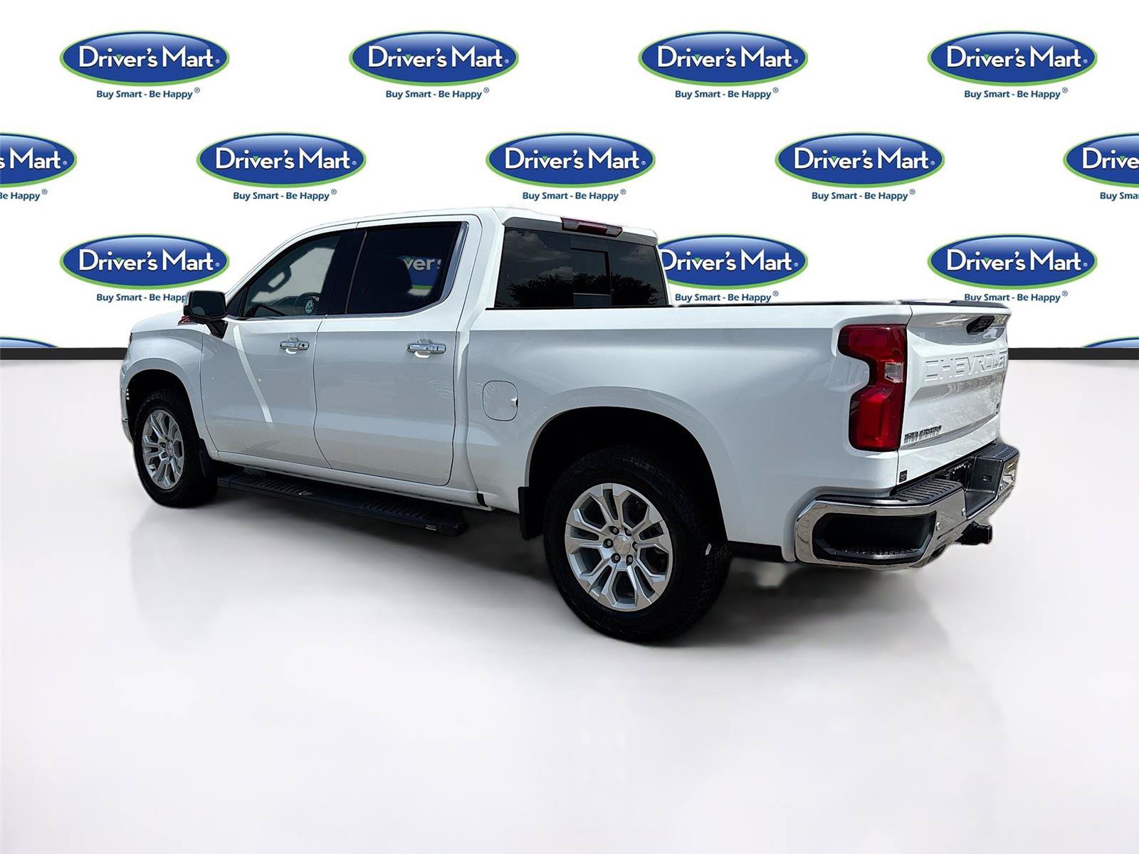 Used 2024 Chevrolet Silverado 1500 LTZ w/ LTZ Convenience Package II AWD/4WD image 5