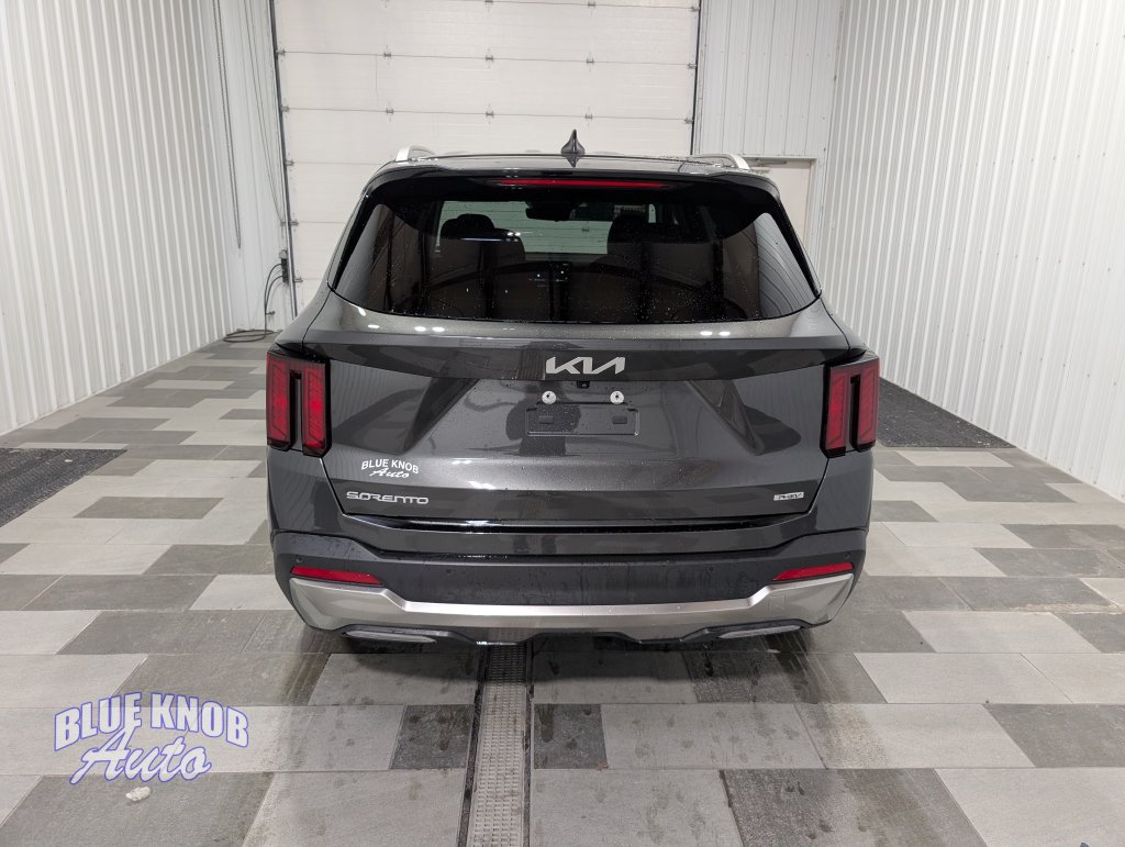 Used 2025 Kia Sorento EX AWD/4WD image 3