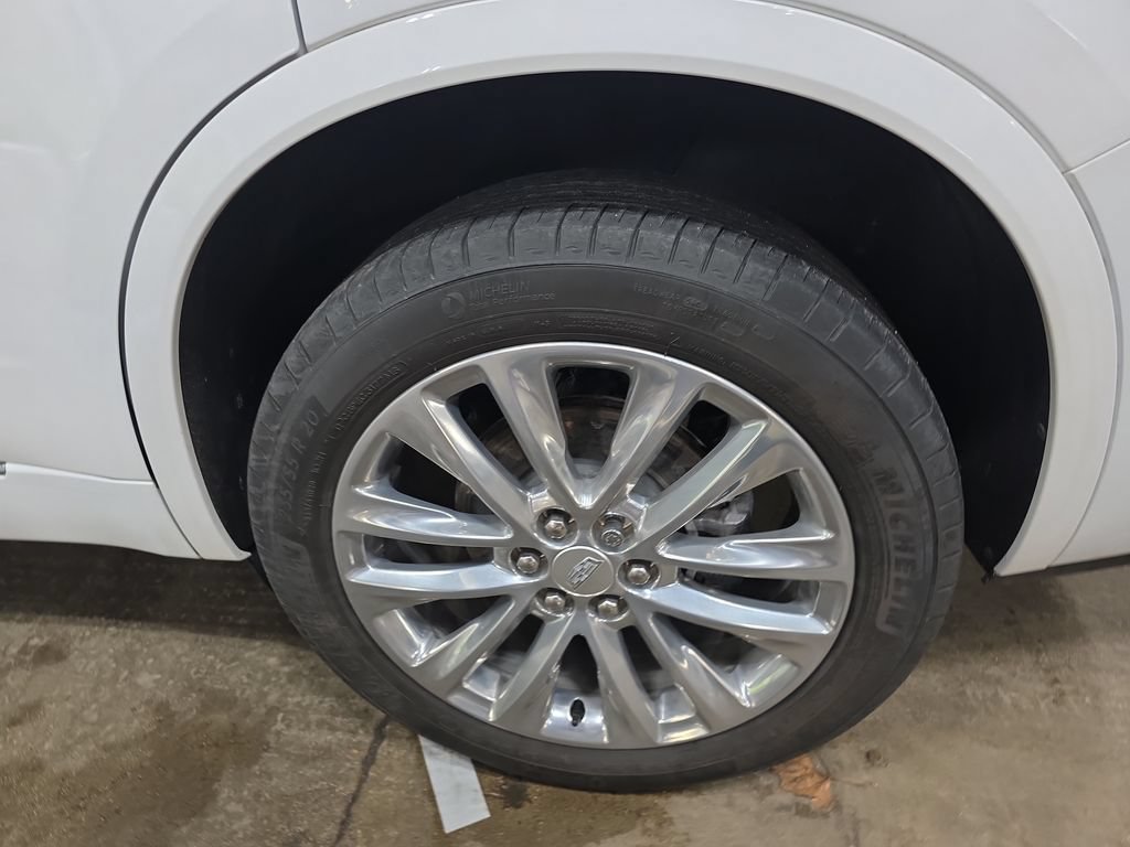 Used 2023 Cadillac XT6 Premium Luxury w/ LPO, Floor Liner Package AWD/4WD image 32