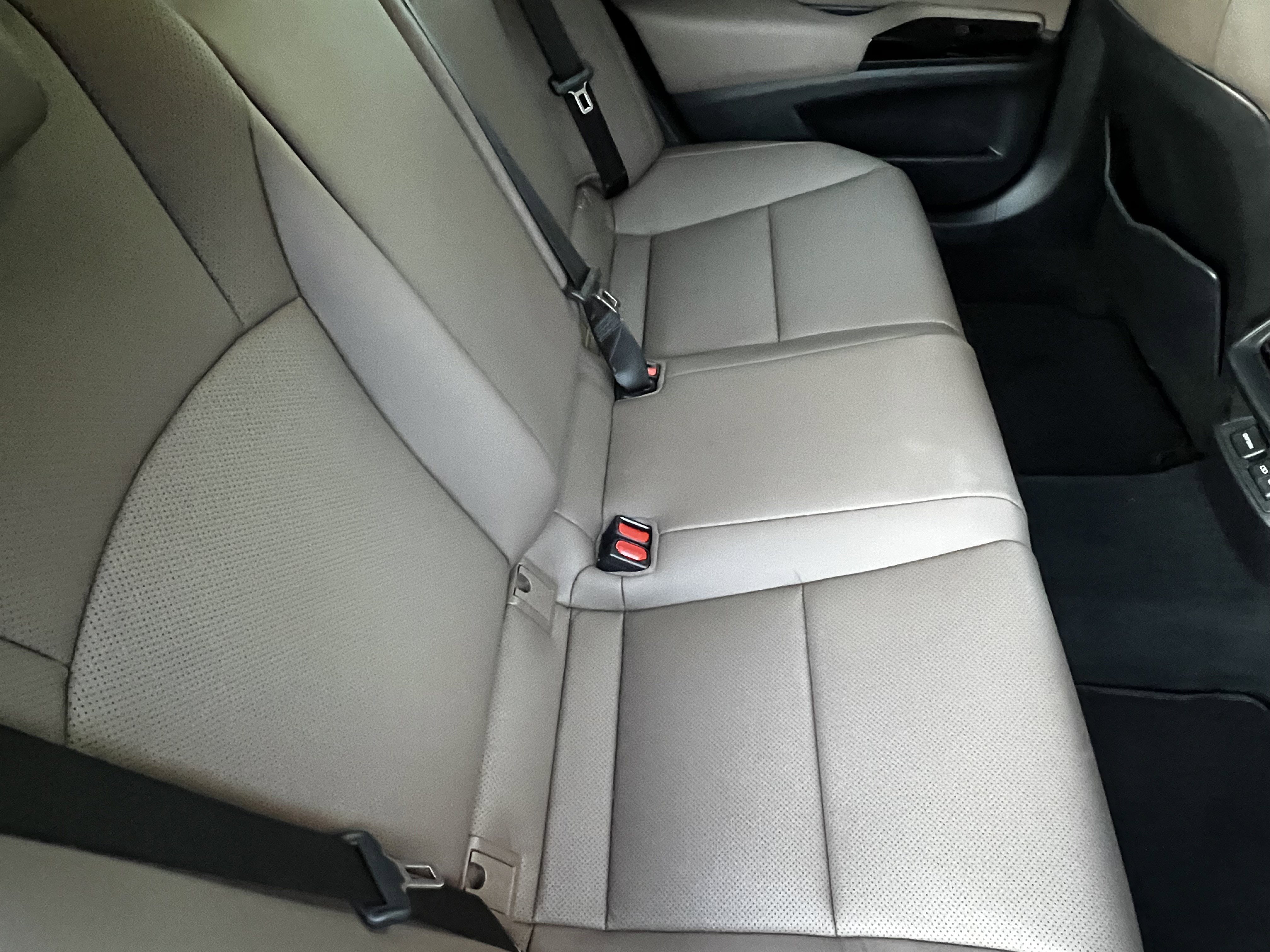 Used 2024 Lexus ES 350 w/ Premium Package image 39