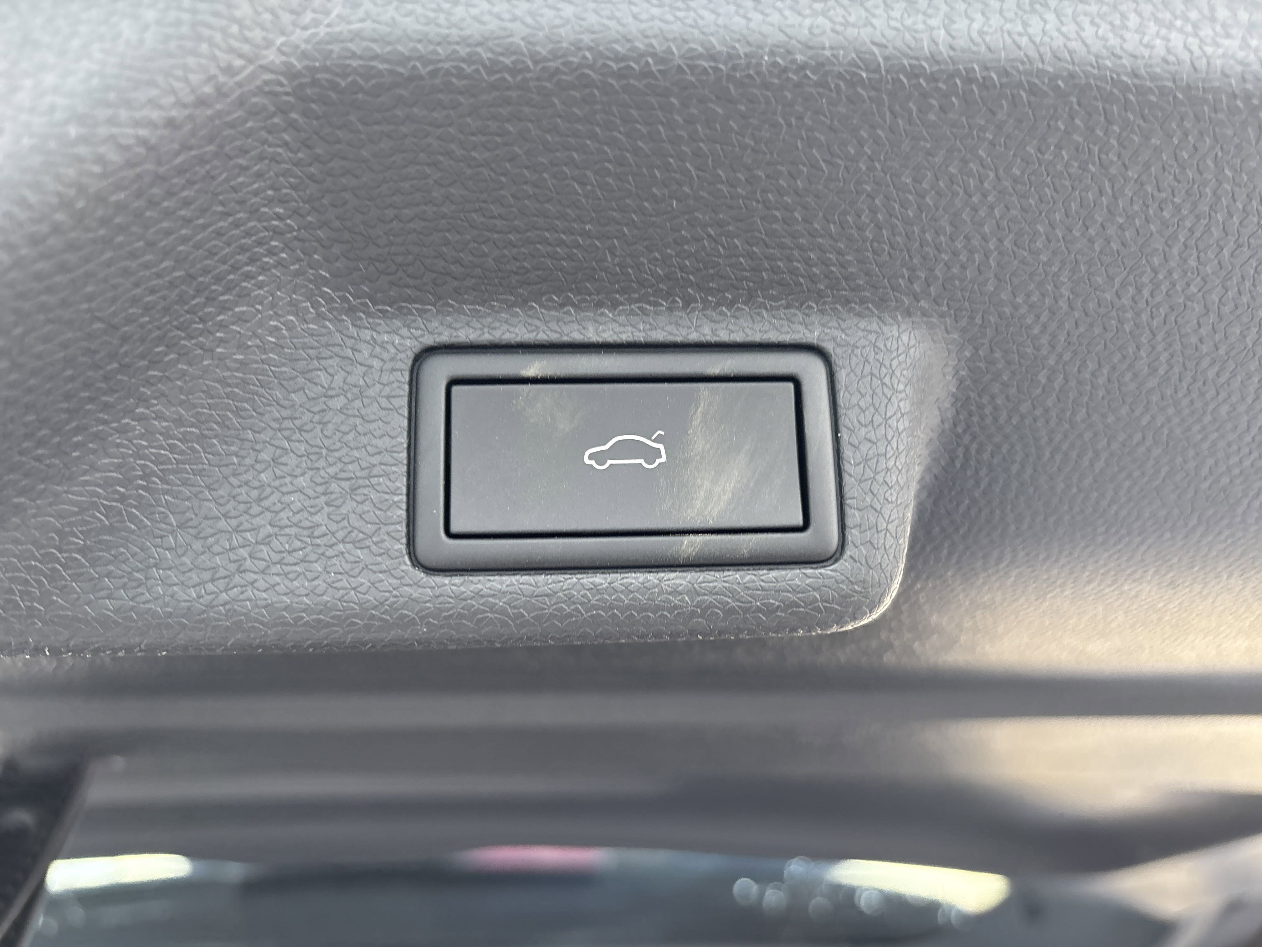 New 2025 Volkswagen ID. Buzz Pro S image 13