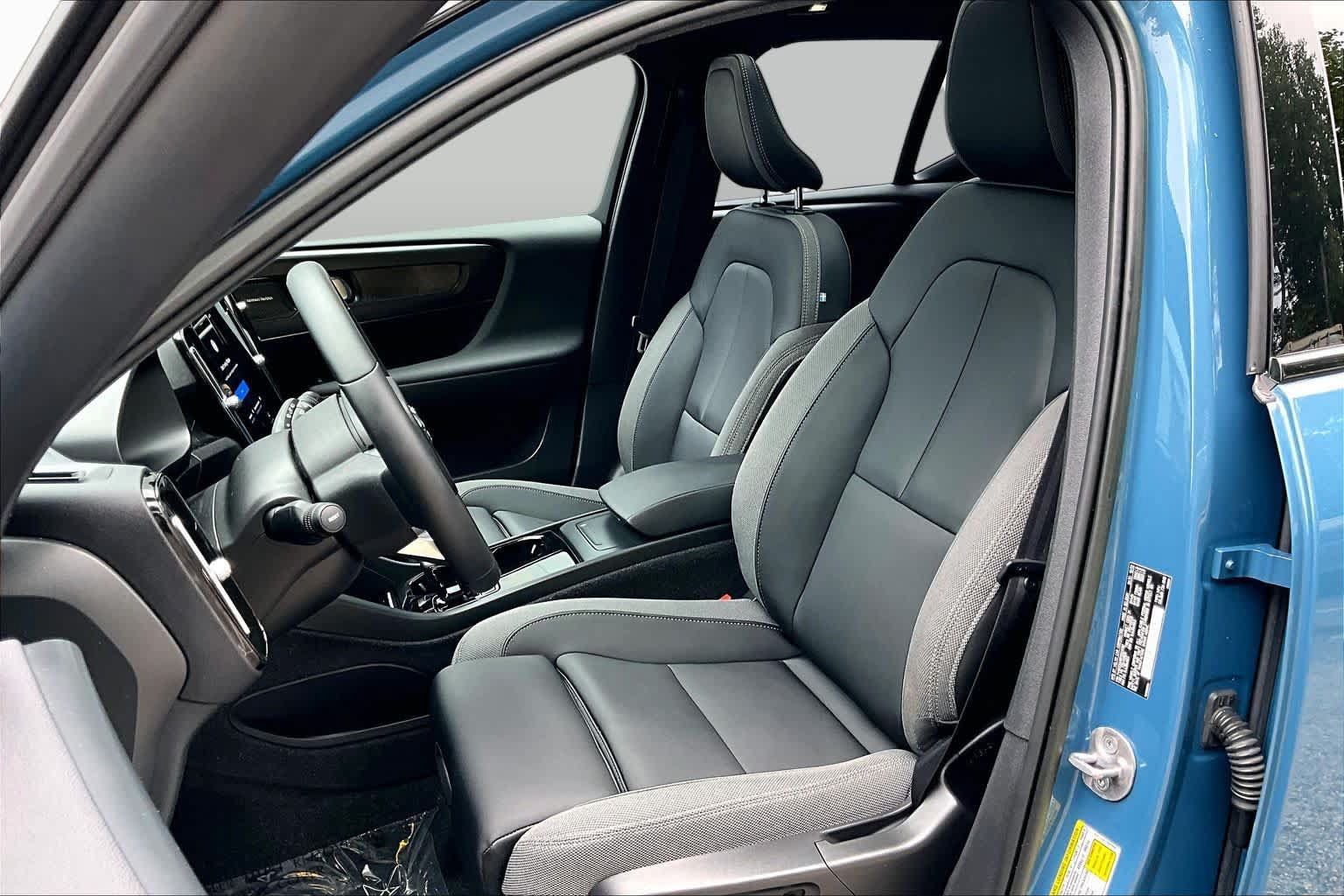 Certified 2023 Volvo XC40 Recharge Ultimate w/ Protection Package Premier AWD/4WD image 8