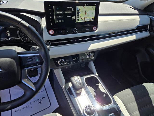 Used 2025 Mitsubishi Outlander SE FWD image 24