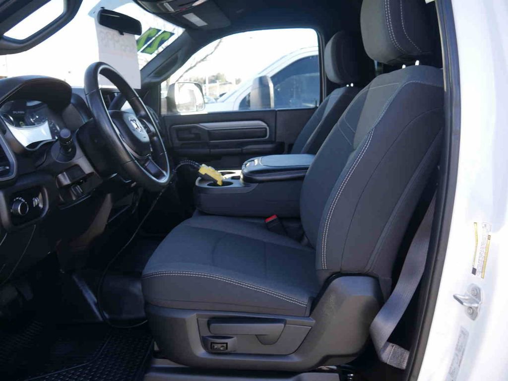 Used 2022 RAM 3500 Tradesman image 25