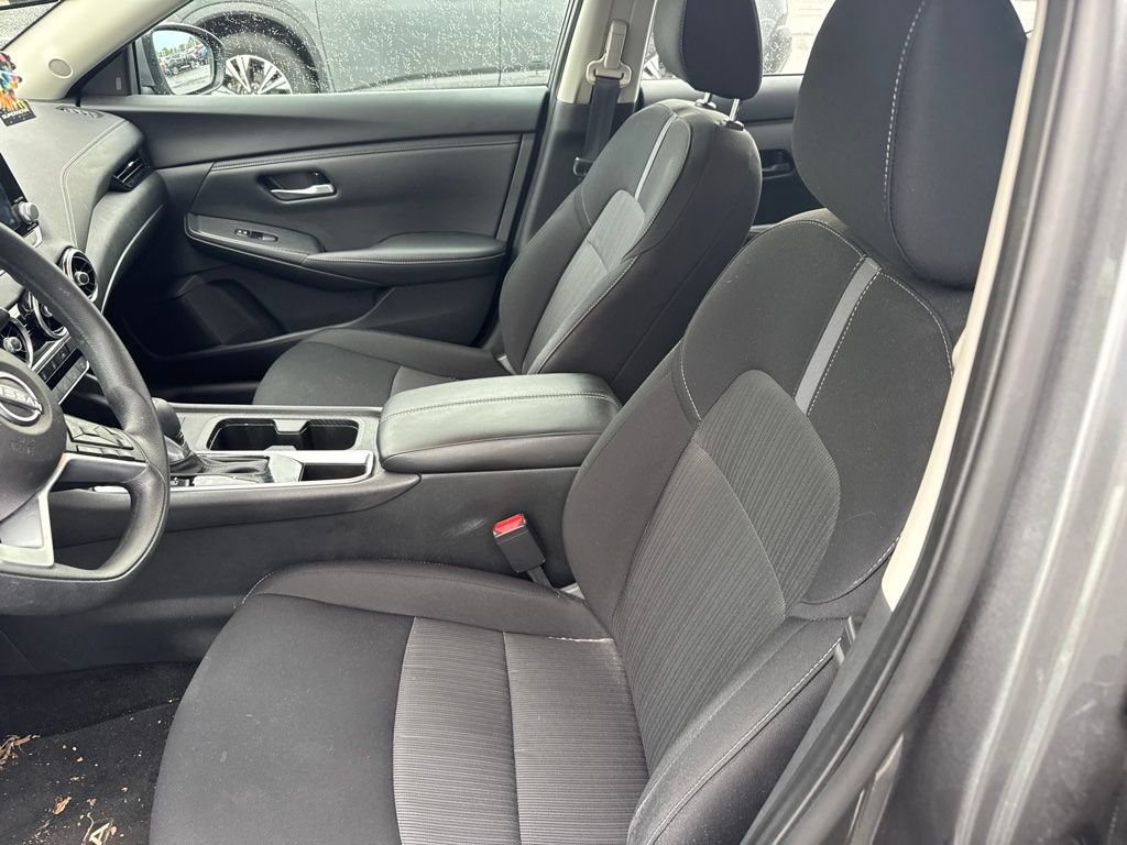Certified 2024 Nissan Sentra SV FWD image 10