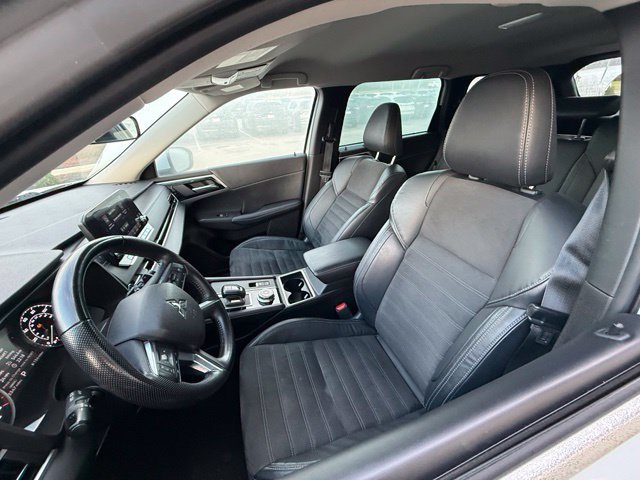 Used 2022 Mitsubishi Outlander SE AWD/4WD image 5