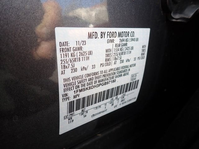 Used 2023 Ford Explorer XLT w/ Equipment Group 202A AWD/4WD image 23
