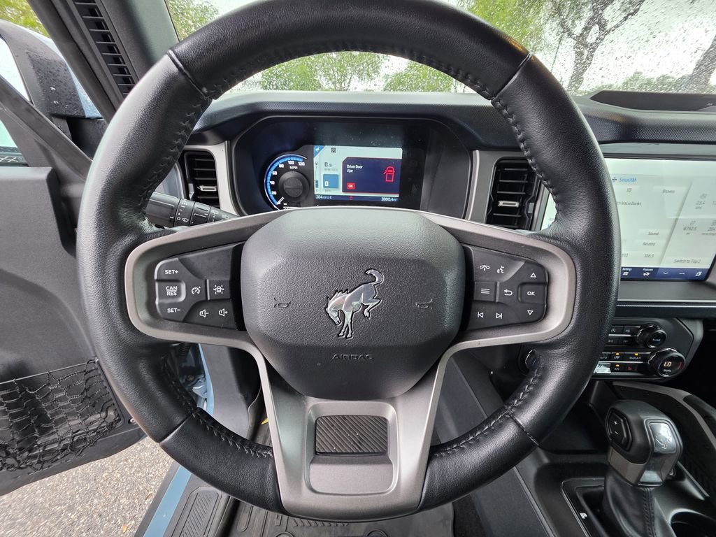 Used 2023 Ford Bronco Outer Banks image 16
