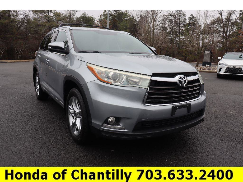 Used 2016 Toyota Highlander Limited image 1