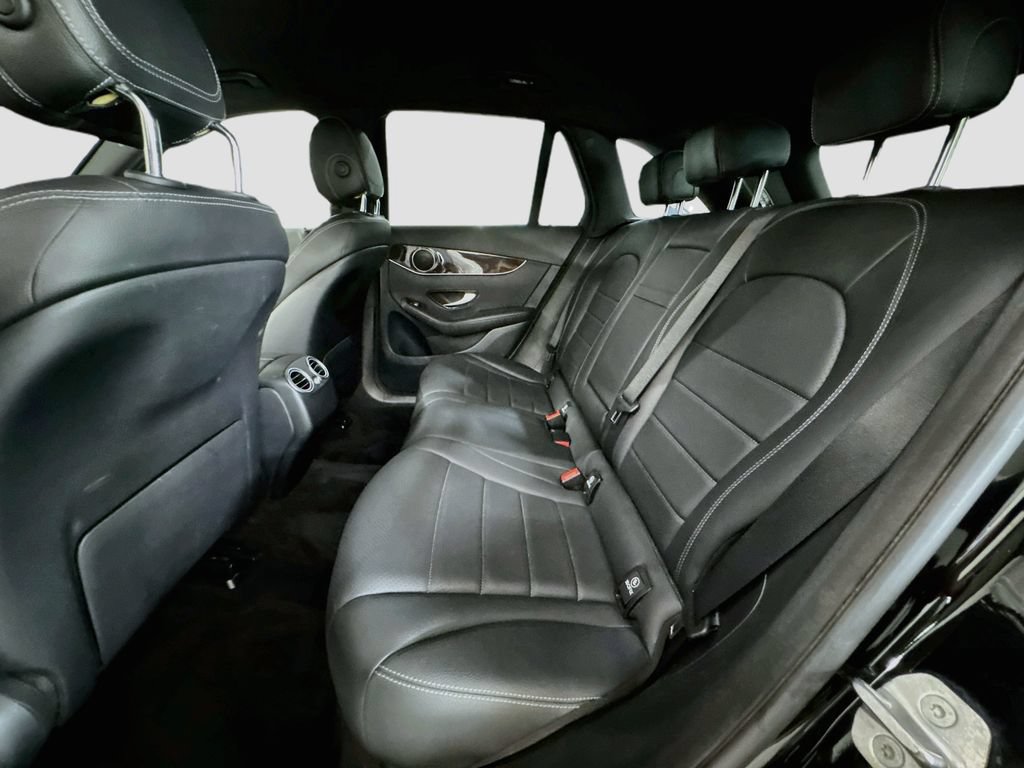 Used 2019 Mercedes-Benz GLC 350e 4MATIC image 28
