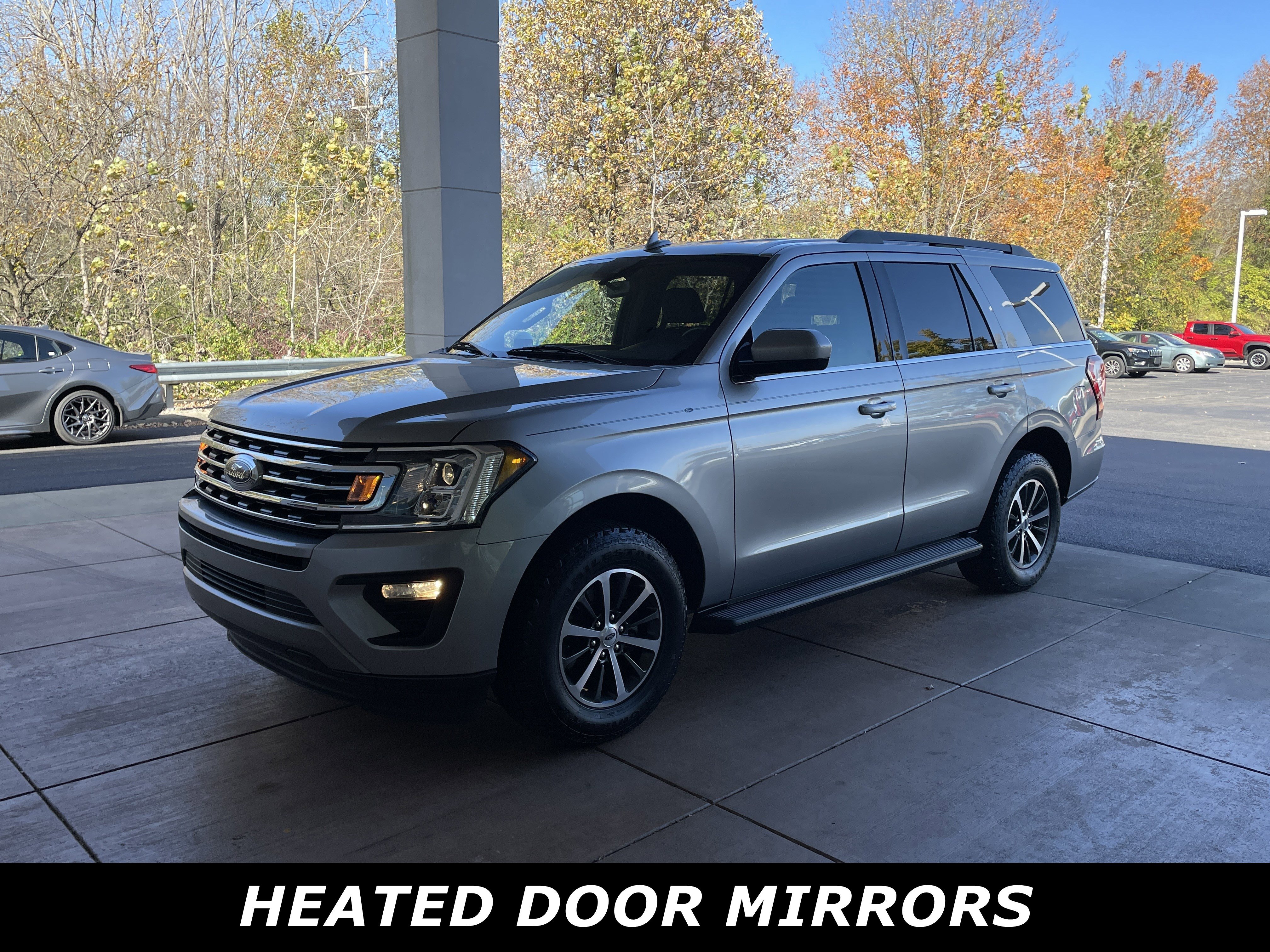 Used 2021 Ford Expedition XLT image 3