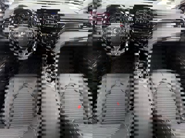 Used 2022 Toyota Camry SE FWD image 9