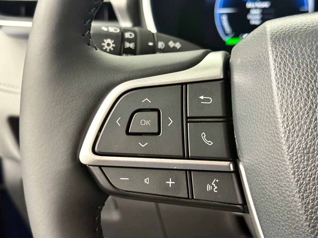 Used 2026 Toyota Highlander Platinum image 26