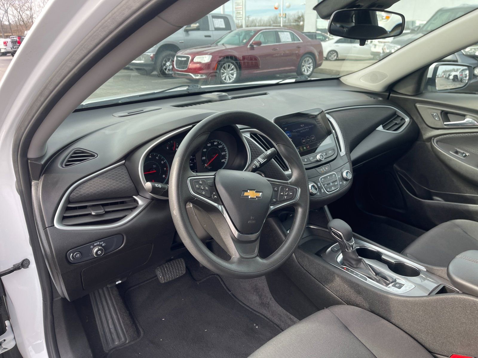 Used 2025 Chevrolet Malibu LT image 11