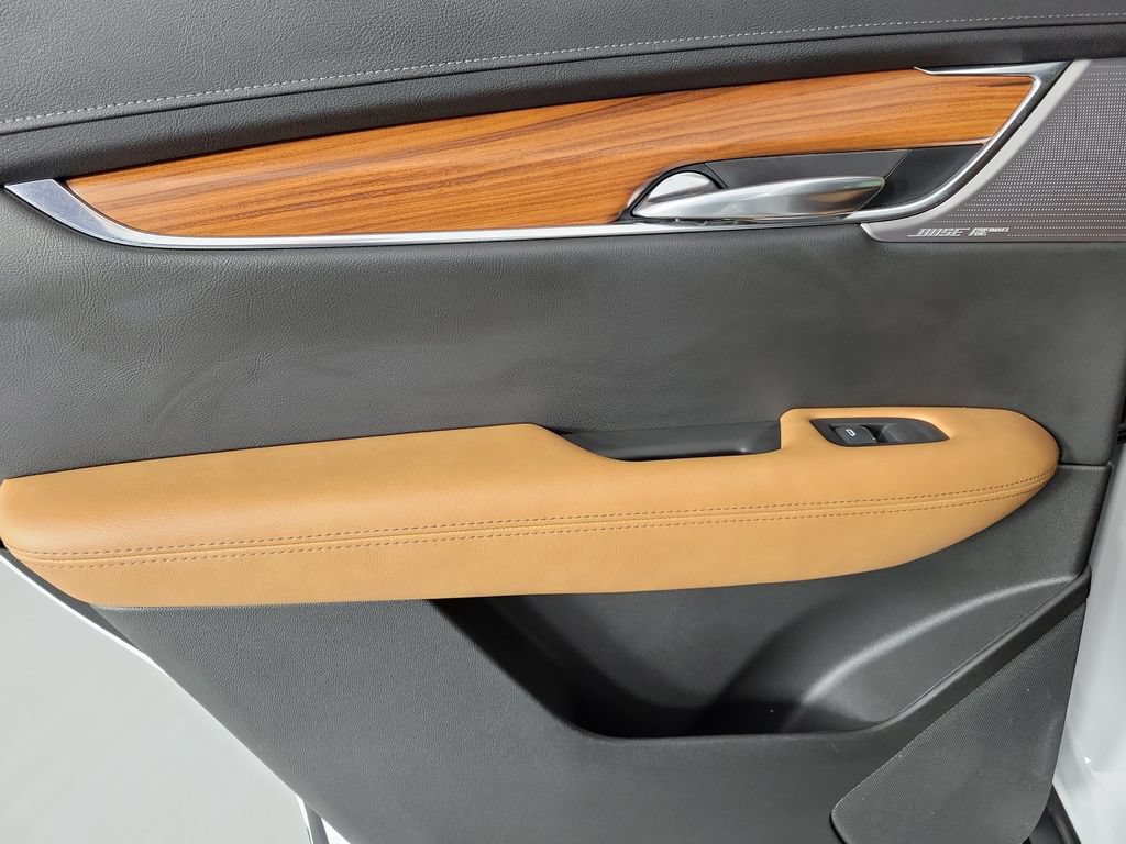 Used 2020 Cadillac XT5 Premium Luxury FWD image 13