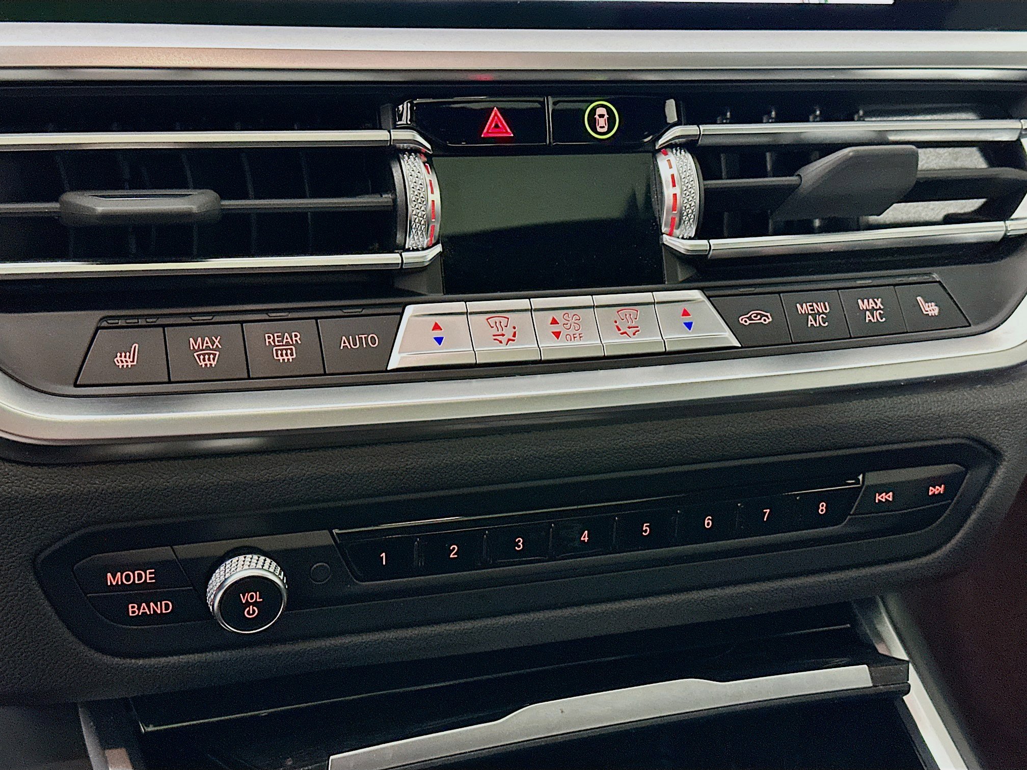 Used 2022 BMW 330i xDrive Sedan w/ Driving Assistance Package image 24