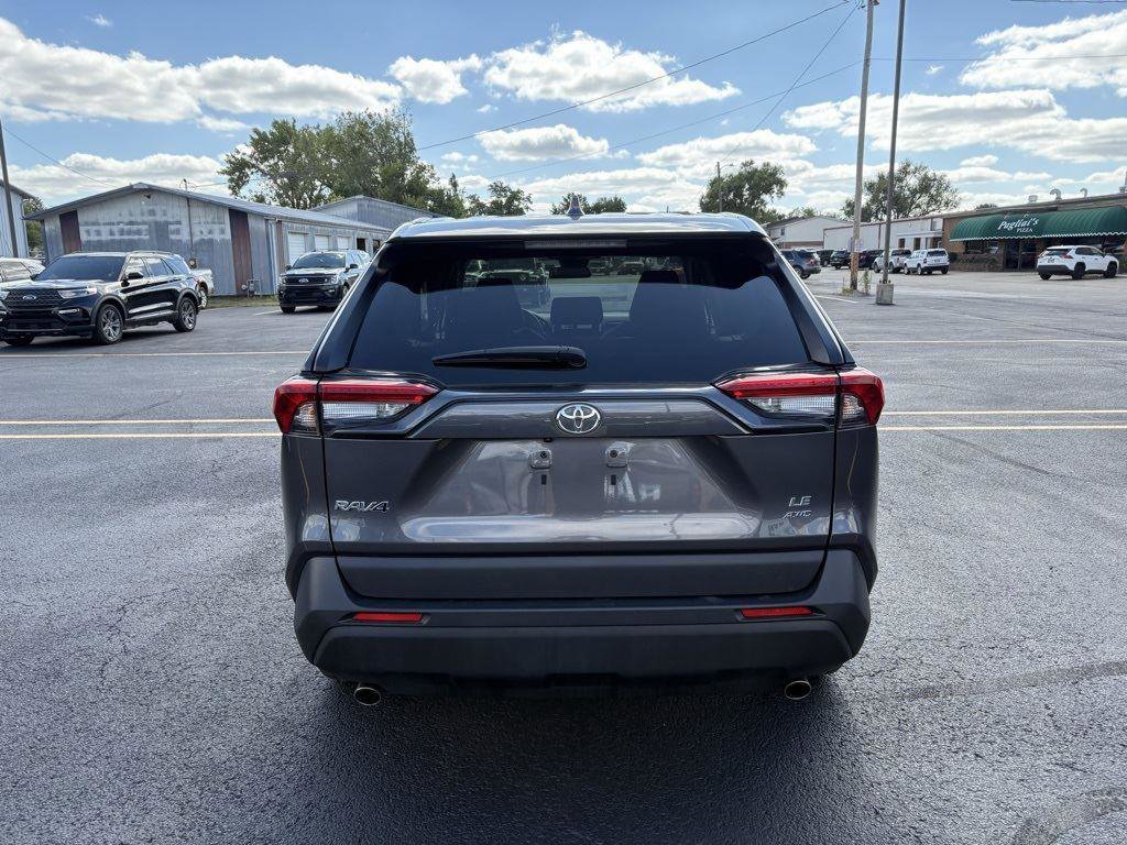 Used 2024 Toyota RAV4 LE image 22