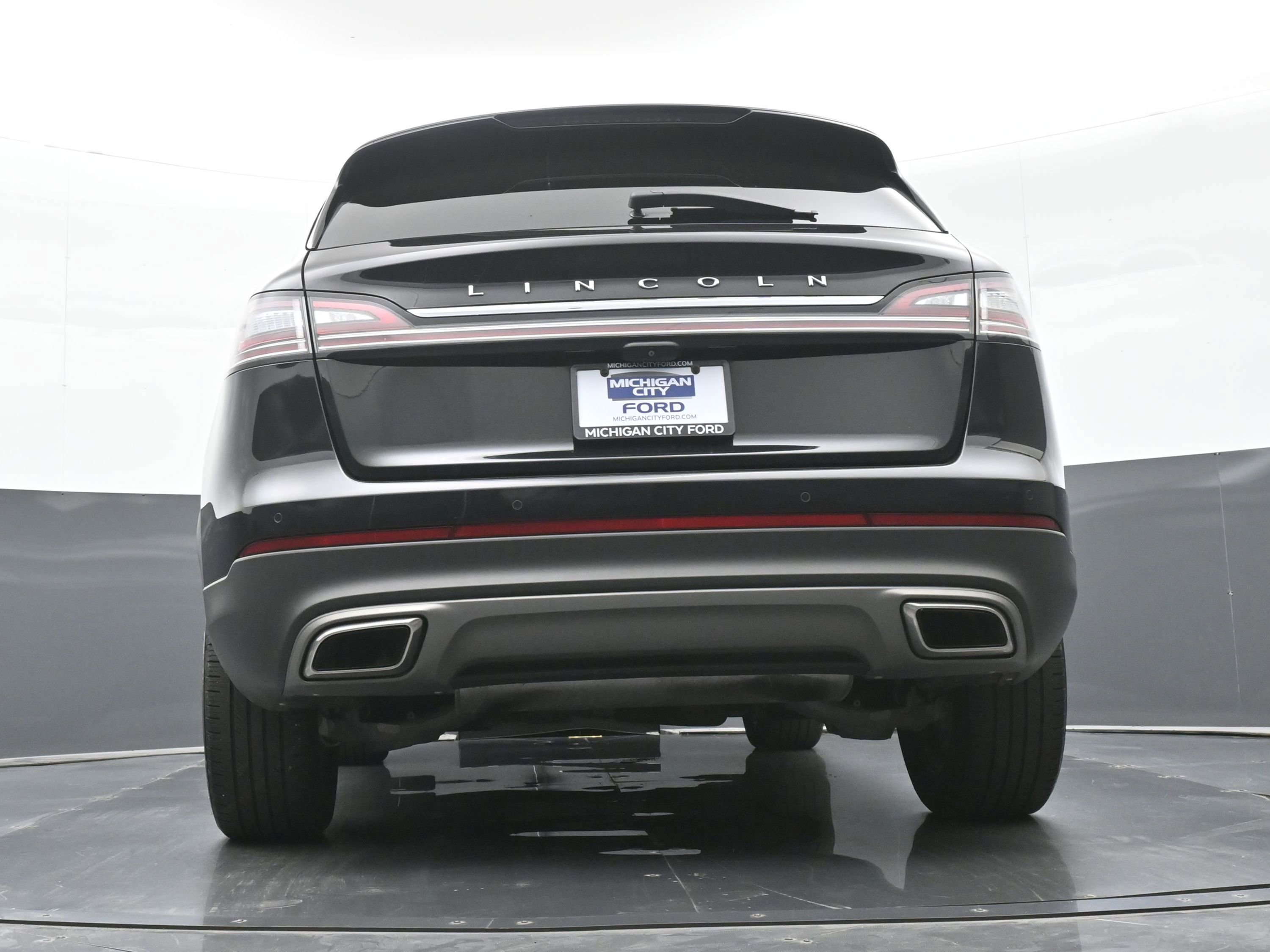 Used 2022 Lincoln Nautilus Reserve w/ Monochromatic Package AWD/4WD image 39